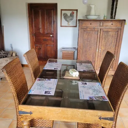 Hébergement de vacances De Montager André De Chalencon *