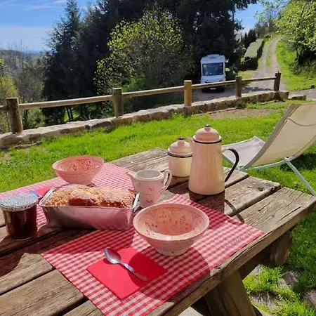 Se Reconnecter A La Nature Au 3 Etoiles De Montager A Andre De Chalencon *