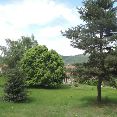 Se Reconnecter A La Nature Au 3 Etoiles De Montager A Andre De Chalencon *