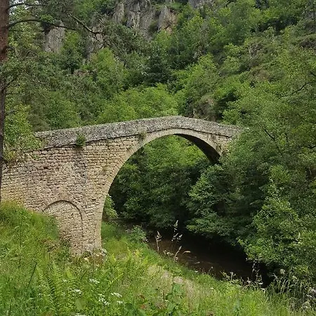 Se Reconnecter A La Nature Au 3 Etoiles De Montager A Andre De Chalencon *