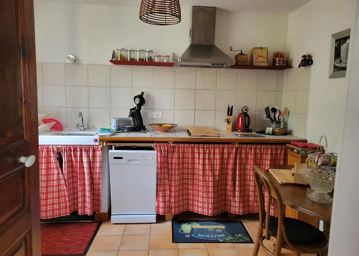 Hébergement de vacances Se Reconnecter à La Nature Au 3 étoiles De Montager à André De Chalencon *