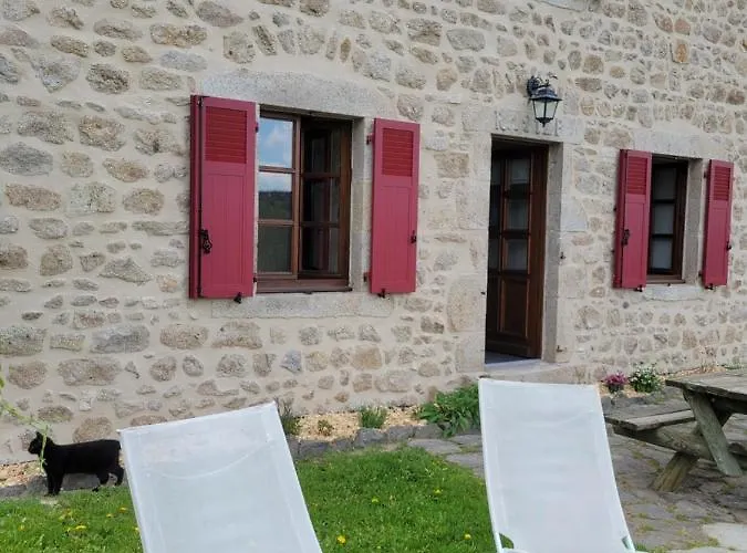 Se Reconnecter à La Nature Au 3 étoiles De Montager à André De Chalencon Hébergement de vacances Saint-Andre-de-Chalencon