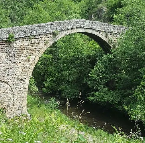 Hébergement de vacances Se Reconnecter à La Nature Au 3 étoiles De Montager à André De Chalencon